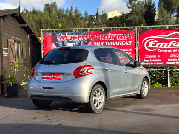 Peugeot 208 1.4 HDi Access 8