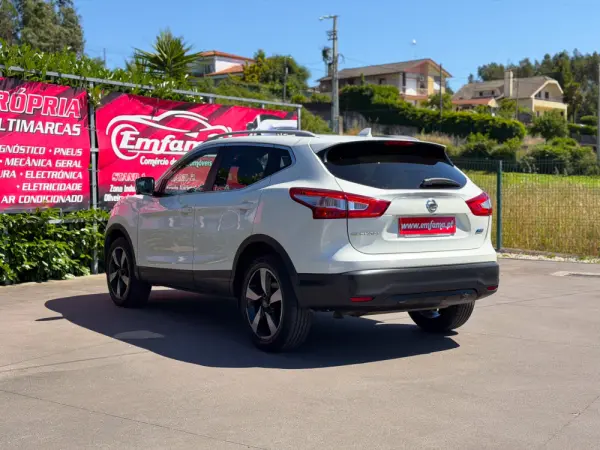 Nissan Qashqai 1.5 dCi 360 7