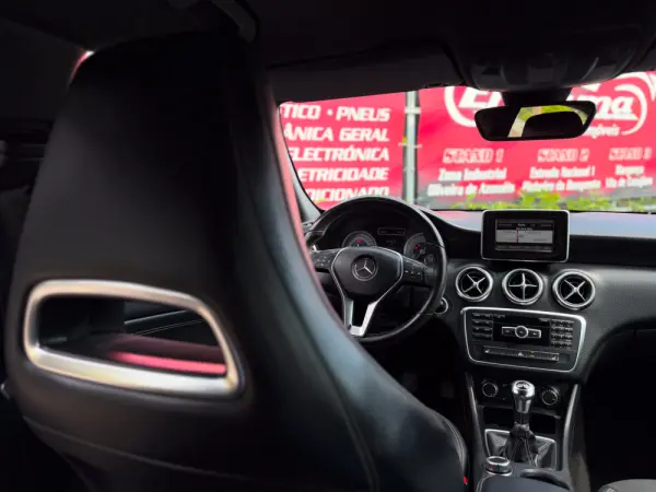 Mercedes-Benz A 180 d Urban 17