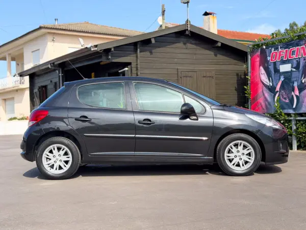 Peugeot 207 1.4 HDi Urban 10