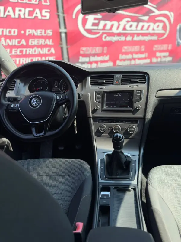 Volkswagen Golf 1.6 TDi Trendline BlueMotion 5