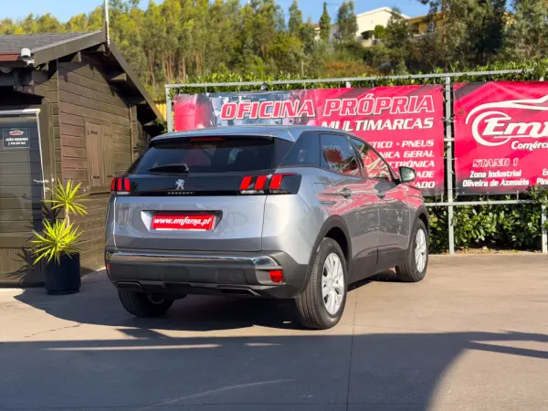 Peugeot 3008 1.5 BlueHDi Active 8