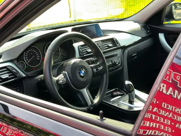 BMW 318 d Auto Line Sport 2