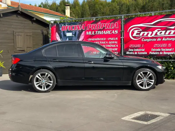 BMW 318 d Auto Line Sport 10