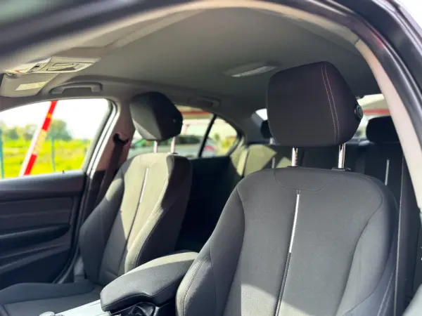 BMW 318 d Auto Line Sport 14