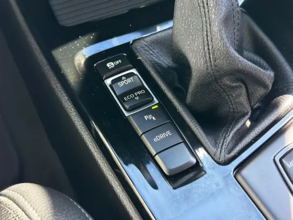 BMW X2 25 e xDrive Pack M 21