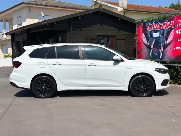 Fiat Tipo 1.3 M-Jet Street 9