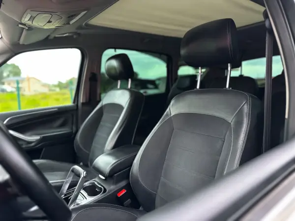 Ford S-Max 2.0 TDCi Titanium 7L 13