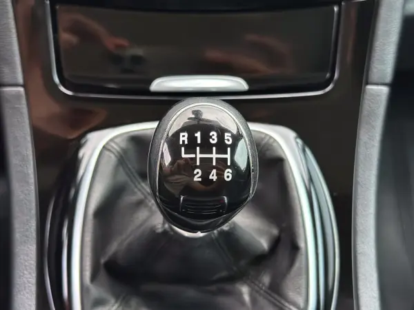 Ford S-Max 2.0 TDCi Titanium 7L 15