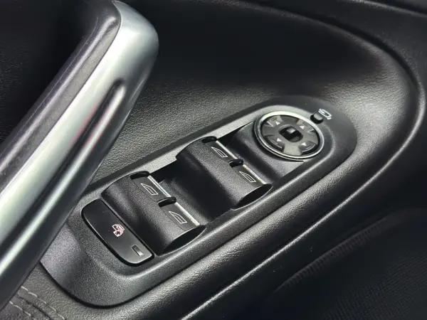 Ford S-Max 2.0 TDCi Titanium 7L 18