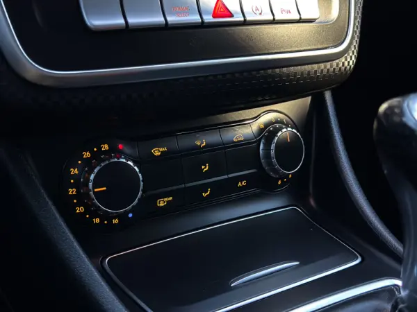 Mercedes-Benz A 160 d 19