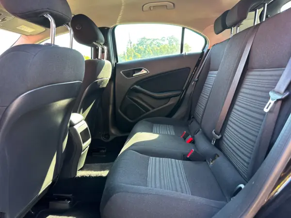 Mercedes-Benz A 180 CDi BlueEfficiency 13