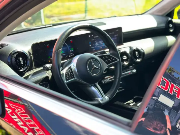 Mercedes-Benz CLA 250 e Style Plus 2