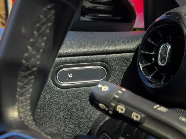 Mercedes-Benz CLA 250 e Style Plus 17