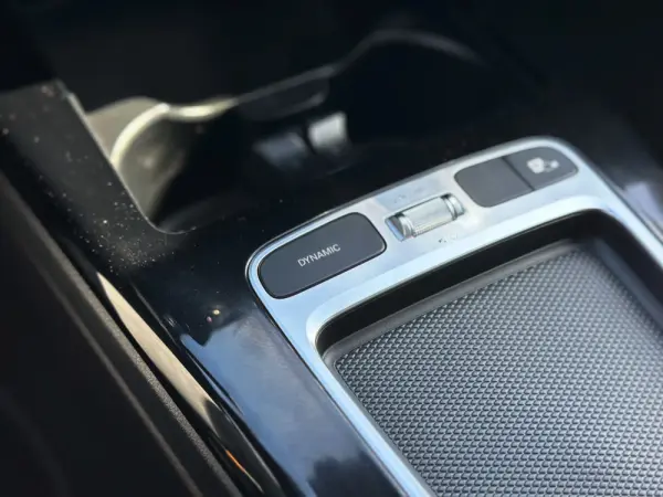 Mercedes-Benz CLA 250 e Style Plus 22