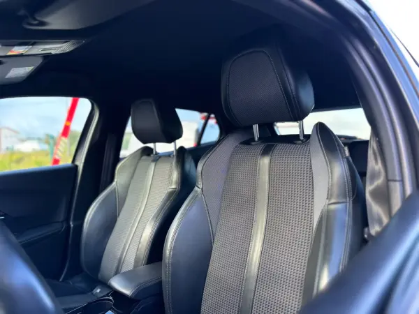 Peugeot 2008 1.5 BlueHDi GT 16