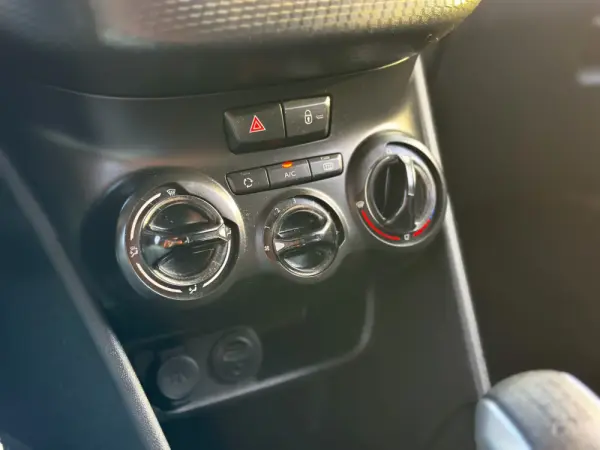 Peugeot 208 1.6 BlueHDi Style 20