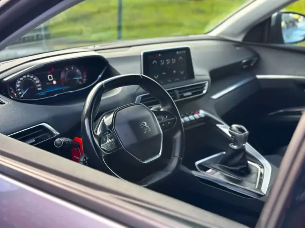 Peugeot 5008 1.5 BlueHDi Active 2