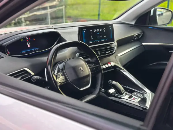 Peugeot 5008 1.5 BlueHDi Active Pack EAT8 2