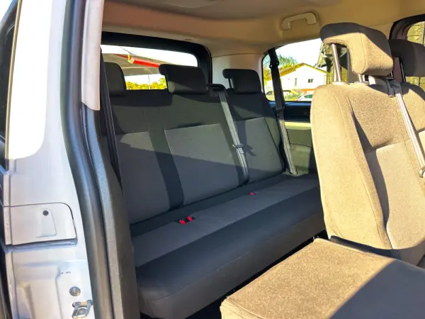 Peugeot Traveller 1.5 BlueHDi L2H1 Standard 4