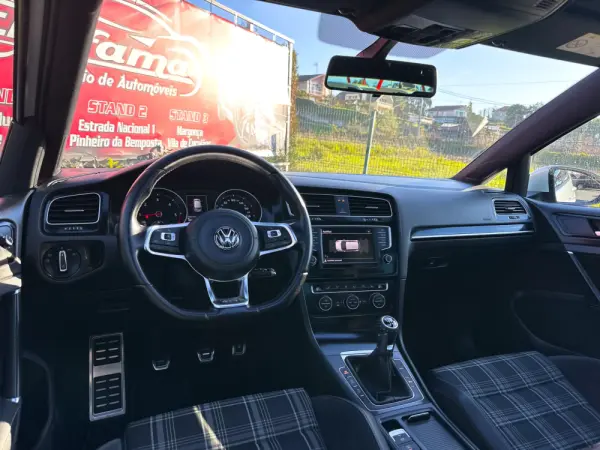 Volkswagen Golf 2.0 TDi GTD 14