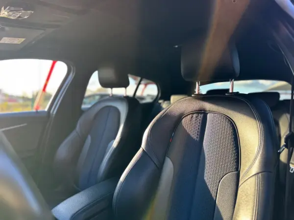 BMW 118 i Pack Desportivo M Auto 14