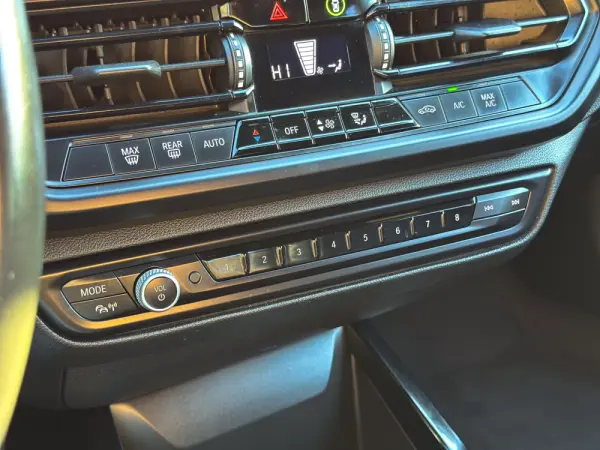 BMW 118 i Pack Desportivo M Auto 19