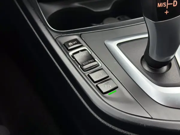 BMW 418 Gran Coupé d Pack M Auto 23