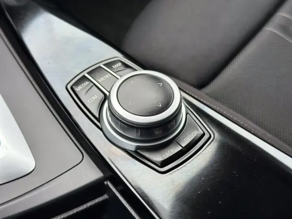 BMW 418 Gran Coupé d Pack M Auto 27