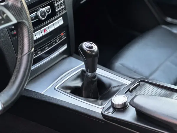 Mercedes-Benz E 220 CDI BlueEfficiency 3