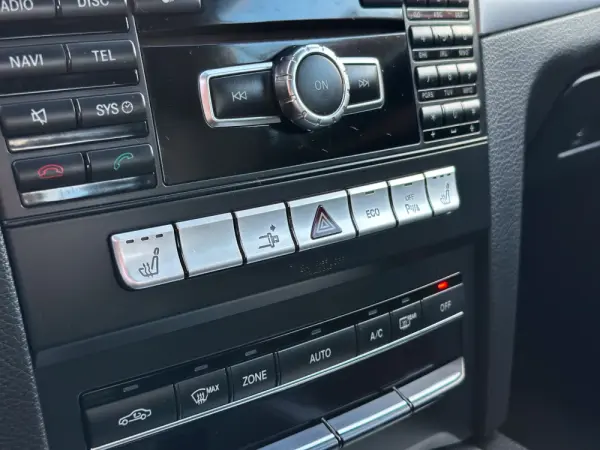 Mercedes-Benz E 220 CDI BlueEfficiency 17