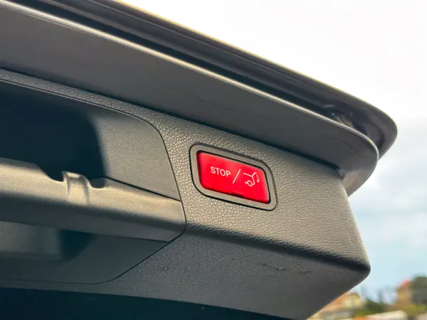 Mercedes-Benz E 220 d AMG Line 14