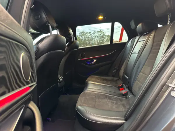 Mercedes-Benz E 220 d AMG Line 18