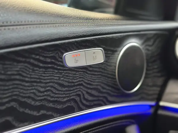 Mercedes-Benz E 220 d AMG Line 25