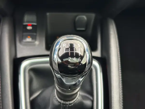 Nissan Qashqai 1.2 DIG-T 360 15