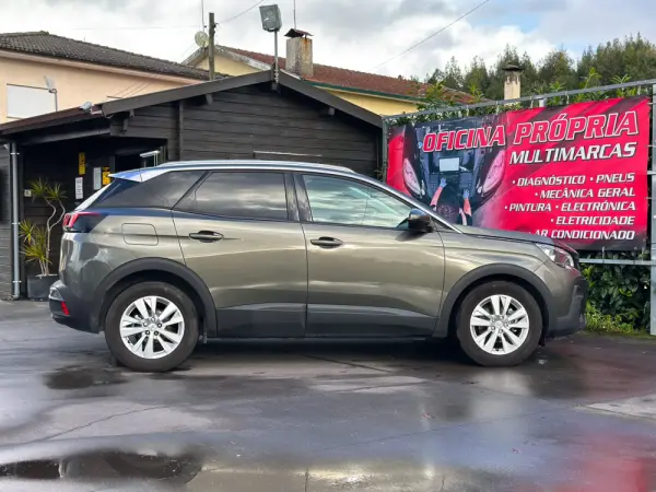 Peugeot 3008 1.6 BlueHDi Access 9