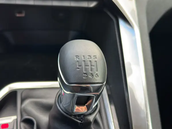 Peugeot 3008 1.6 BlueHDi Access 13