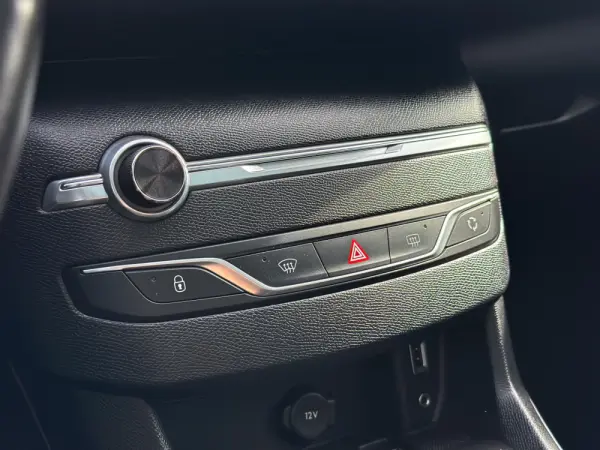 Peugeot 308 SW 1.6 BlueHDi Active J17 21