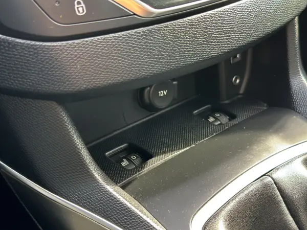 Peugeot 308 SW 1.6 BlueHDi Active J17 22