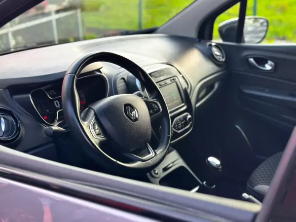 Renault Captur 0.9 TCE Exclusive 13