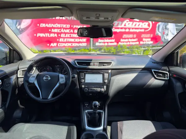 Nissan Qashqai 1.5 dCi 360 13