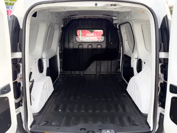Renault Express 1.5 Blue dCi 3