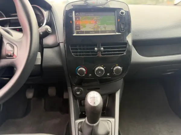 Renault Clio Sport Tourer 0.9 TCE 15