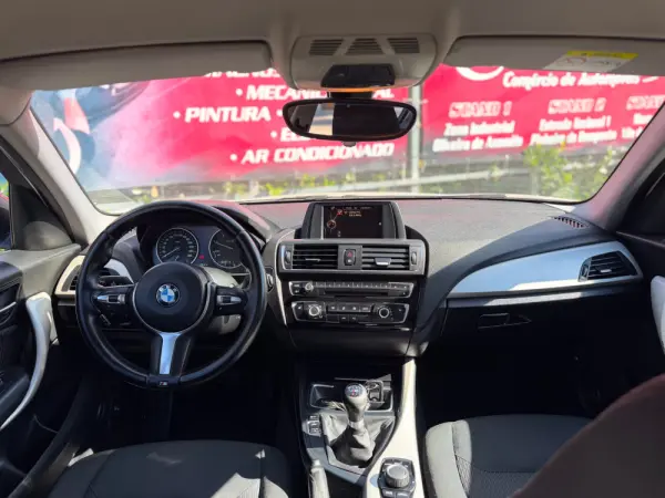 BMW 116 d Line Urban 12