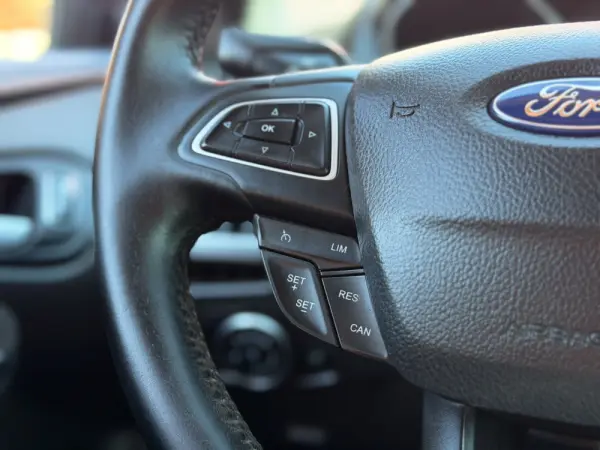 Ford Focus SW 1.5 TDCi EcoBlue Active 21