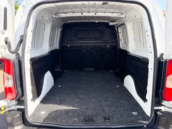 Opel Combo 1.5 CDTi L2H1 Enjoy 11