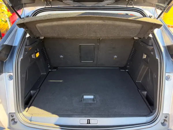 Peugeot 3008 1.5 BlueHDi Active 11