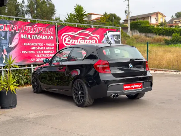 BMW 118 d Pack M 7