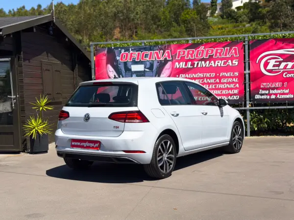 Volkswagen Golf 1.6 TDI Confortline 9