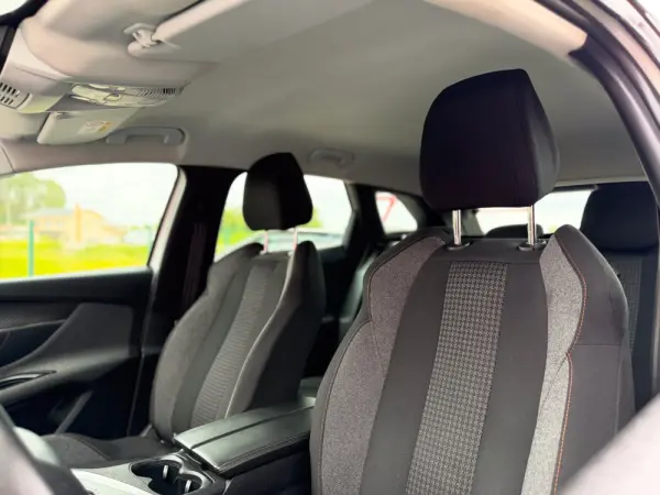 Peugeot 3008 BlueHDi 130 Stop & Start EAT8 Active Pack 15
